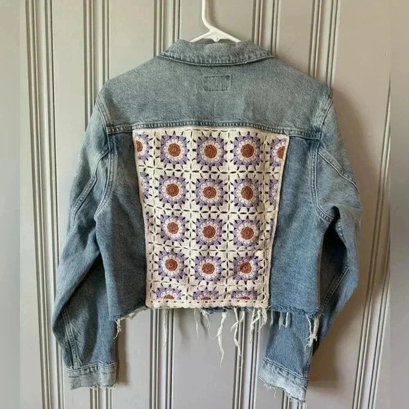 LUCKY BRAND Crochet Capsule Trucker Denim Distressed Jacket, Size Medium - Picture 5 of 16